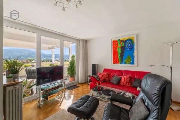 Immobilie in Stegen - Wohnen in oberster Etage mit unverbaubarem Panoramablick über Freiburg bis zu den Vogesen! - Bild 1