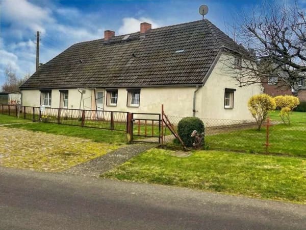 Immobilie in Knorrendorf - Platz für Ideen! Freistehendes Einfamilienhaus mit großer Ausbaureserve & Garten - Bild 0