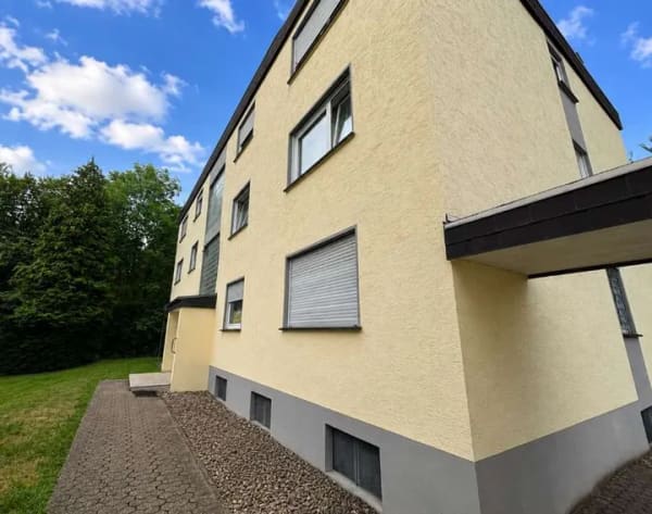 Immobilie in Rheinbreitbach - Einziehen und wohlfühlen: Modernisierte 3-Zimmer-Eigentumswohnung mit Balkon in Rheinbreitbach - Bild 1