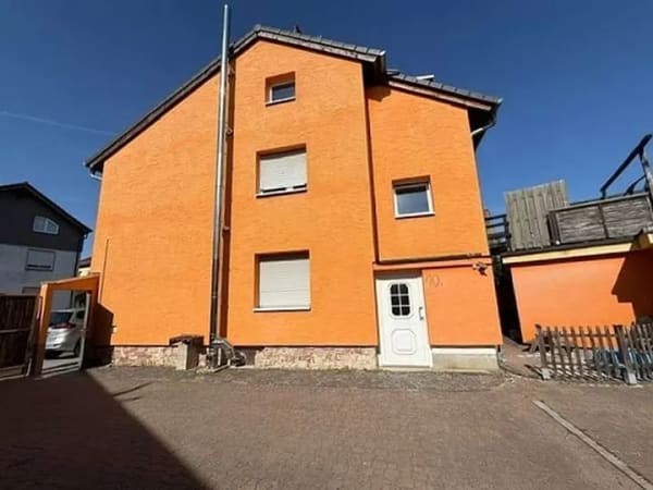 Immobilie in Riedstadt - Modernisierte & vermietete 3-Zimmer Wohnung im Erdgeschoss eines Zweifamilienhauses - Bild 0