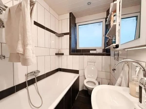 Immobilie in Riedstadt - Modernisierte & vermietete 3-Zimmer Wohnung im Erdgeschoss eines Zweifamilienhauses - Bild 4