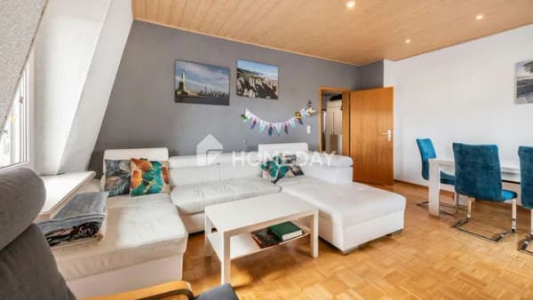 Immobilie in Donaueschingen - Charmante Vierzimmerwohnung mit 108 m², Einbauküche, modernisiertem Tageslichtbad und Garage - Bild 3