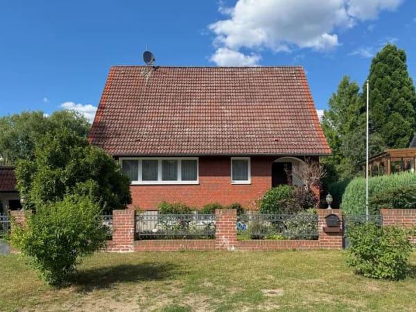 Immobilie in Woltersdorf - ++ Geräumiges Einfamilienhaus mit viel Platz für die ganze Familie ++ - Bild 0