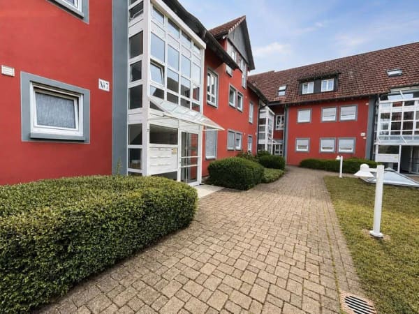 Immobilie in Hohentengen am Hochrhein - Grenznah investieren - Gepflegte 2-Zimmer-Wohnung mit Balkon zu verkaufen! - Bild 2