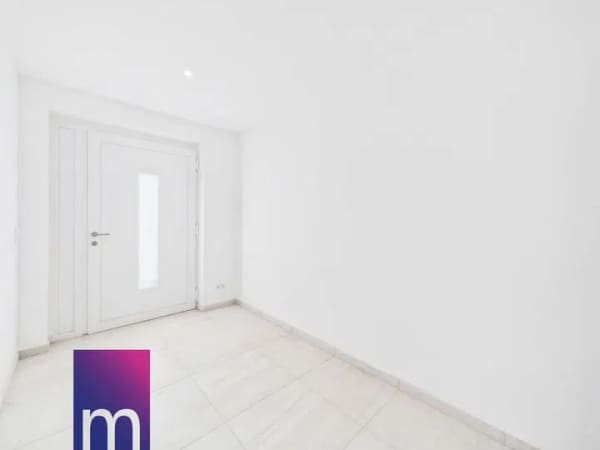 Immobilie in Deizisau - Frisch & komplett sanierte 2,5 Zi.-Einliegerwohnung mit moderner Ausstattung in gepflegten Anwesen - Bild 4
