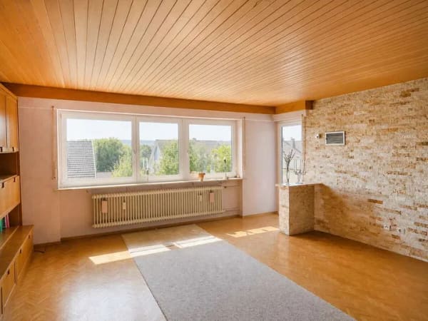 Immobilie in Heuchlingen - Großzügiges Zuhause mit Garten und Raum für mehr! - Bild 1