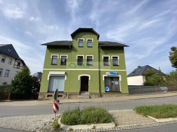 Immobilie in Lauter-Bernsbach - NEUER PREIS**** Solides Wohn- und Geschäftshaus, auch für Eigennutzer! - Bild 1
