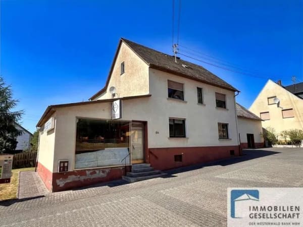 Immobilie in Berod bei Wallmerod - Viel Raum für Macher: Haus mit Ladenlokal, Backstube und Scheune in Berod - Bild 0