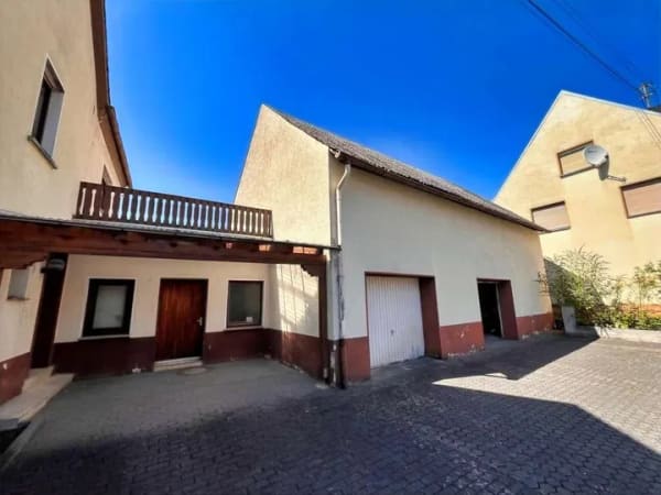 Immobilie in Berod bei Wallmerod - Viel Raum für Macher: Haus mit Ladenlokal, Backstube und Scheune in Berod - Bild 1