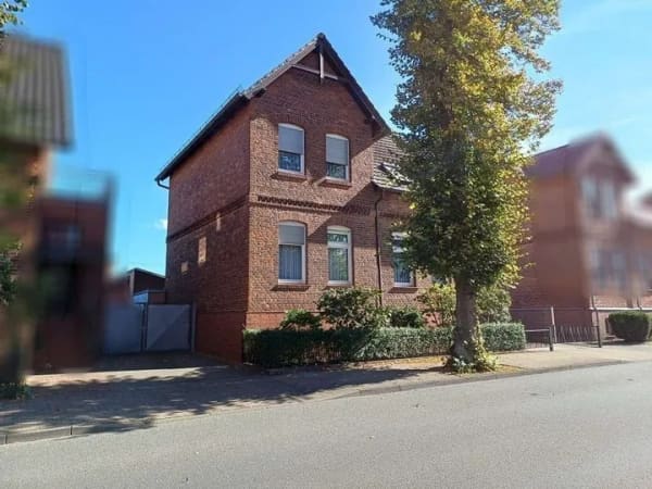 Immobilie in Ludwigslust - Vielseitig nutzbares Wohnhaus mit Garten - Bild 1