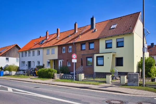 Immobilie in Harsum - Raumwunder mit überraschend viel Platz für Paare und kleine Familien - Bild 1