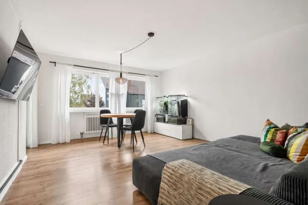 Immobilie in Baienfurt - Renovierte 4-Zimmer-Wohnung mit Balkon in beliebter Wohnlage von Baindt-Schachen - Bild 3