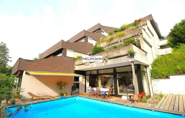 Immobilie in Offenburg - Terrassenwohnung mit Potential auf 2 Etagen mit Pool in Zell-Weierbach - Bild 0