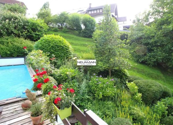 Immobilie in Offenburg - Terrassenwohnung mit Potential auf 2 Etagen mit Pool in Zell-Weierbach - Bild 3