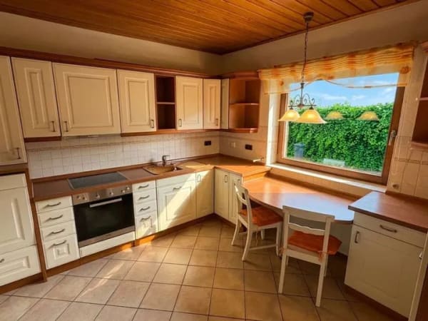 Immobilie in Adendorf - Ein Haus mit viel Platz! - Bild 2