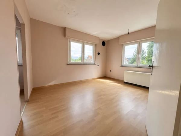 Immobilie in Seligenstadt - Sanierungsobjekt mit Potenzial - Freistehendes Zweifamilienhaus für Eigennutzer & Kapitalanleger - Bild 3