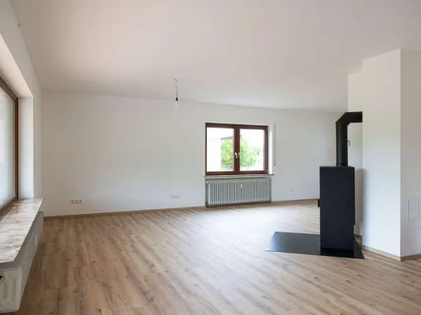 Immobilie in Kalbach - Ein unverbaubarer Blick in Ihre Zukunft: Traumhaftes Zuhause oder zukunftssicheres Investment - Bild 3