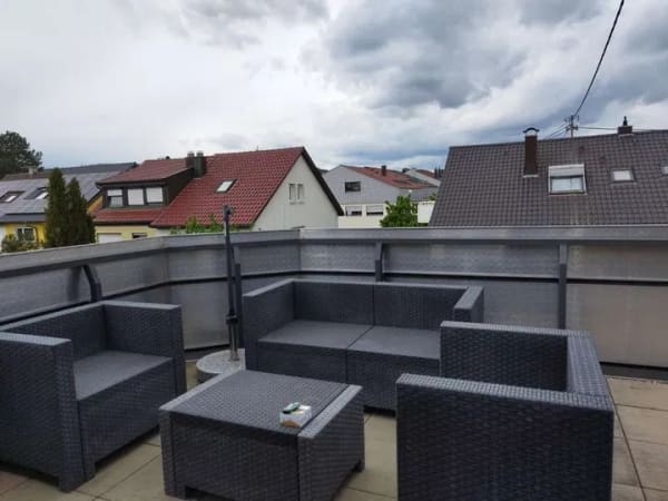 Immobilie in Kernen im Remstal - Charmante 3-Zimmer-Dachgeschosswohnung mit Dachterrasse, Garage & Gartenanteil - Bild 3