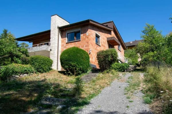 Immobilie in Niefern-Öschelbronn - Großes Haus mit Aussicht und möglicher Einliegerwohnung zum  selber gestalten - Bild 0