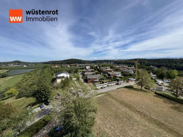 Immobilie in Tettnang - Über den Dächern von Tettnang - 4 Zimmer Wohnung mit traumhaftem Weitblick - Bild 0