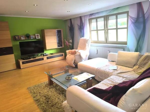 Immobilie in Breitenberg - Idyllisches Zweifamilienhaus mit großzügigem Grundstück an sonnenreicher Lage - Bild 2