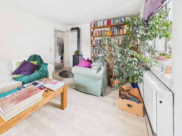 Immobilie in Nürtingen - 2-Zimmerwohnung mit Einbauküche und Stellplatz - Bild 1