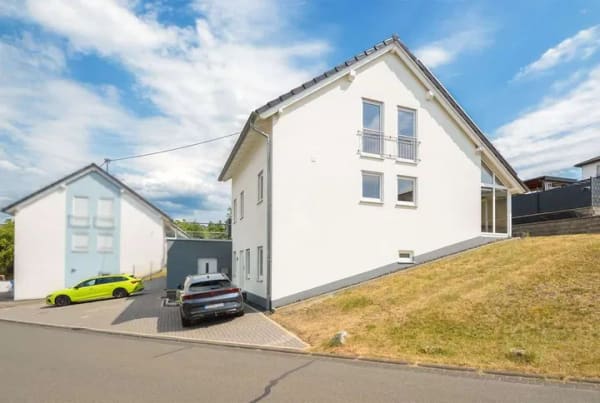 Immobilie in Bekond - Bekond: Junges Einfamilienhaus, Wärmepumpe, Wintergarten und große Garage mit Platz für mehrere PKW - Bild 3