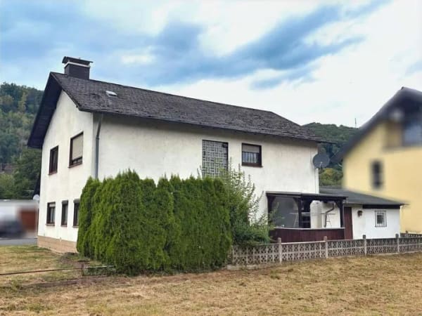 Immobilie in Waldbreitbach - Freistehendes Einfamilienhaus in ruhiger Wohnlage! - Bild 2