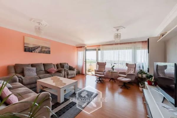 Immobilie in Asperg - Viel Platz, viel Sonne – 4,5 Zimmer mit Westbalkon - Bild 0