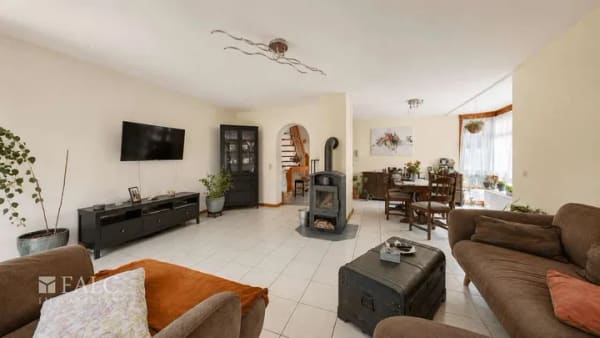 Immobilie in Remchingen - Viele Zimmer, Garten, Platz - Familientraum in Darmsbach - Bild 1