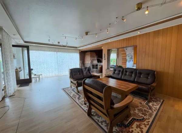 Immobilie in Zülpich - Großzügiger Bungalow mit 4 Schlafzimmern  und vielseitig nutzbarem Nebengebäude - Bild 4