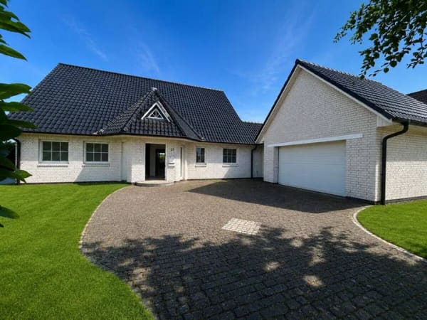 Immobilie in Kutenholz - Viel Platz zum Entfalten! Hier kommt Ihr neues Zuhause in Kutenholz - Bild 1
