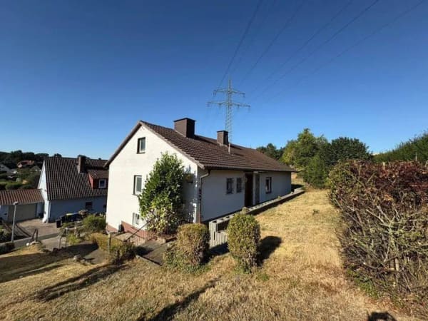 Immobilie in Felsberg - Großzügiges 1-2 Familienhaus in ruhiger Lage - Bild 1
