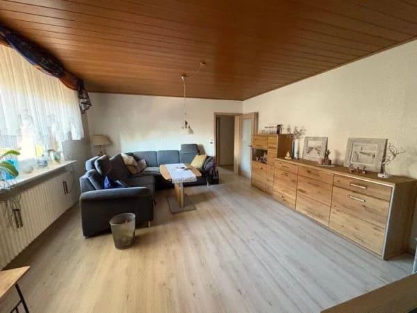 Immobilie in Felsberg - Großzügiges 1-2 Familienhaus in ruhiger Lage - Bild 3