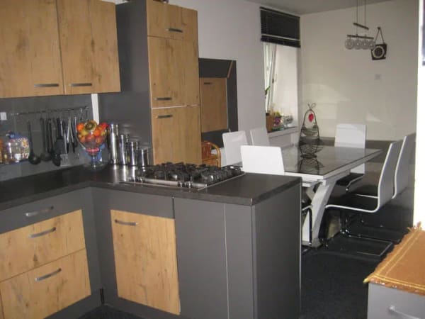 Immobilie in Arnstein - Großzügiges Zweifamilienhaus - Bild 1