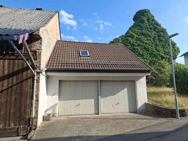 Immobilie in Schönbrunn - Ehemaliges Bauernhaus mit Nebengebäude in Schwanheim - Bild 3