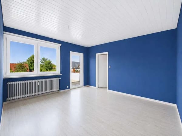 Immobilie in Hage - Gemütliche Dachgeschosswohnung mit großzügiger Dachterrasse in guter Wohnlage von Hage - Bild 0