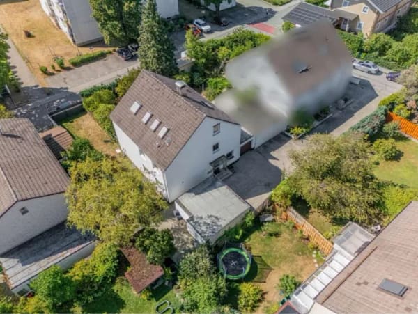 Immobilie in Kirchseeon - Renovierungsbedürftige 3-Zimmerwohnung mit viel Potenzial - KAUF GEGEN GEBOT - - Bild 1