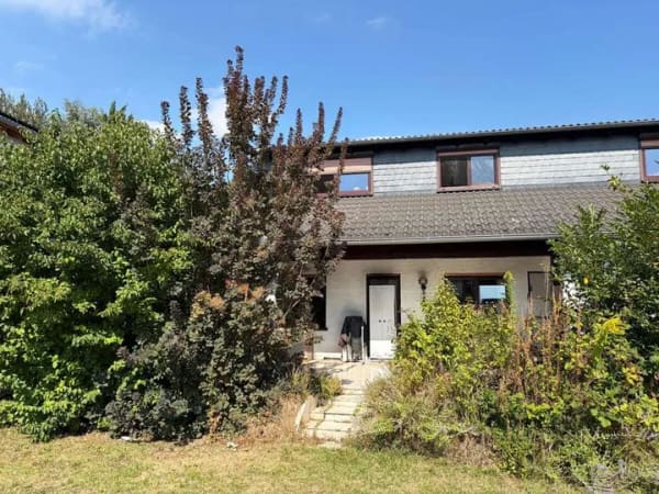 Immobilie in Neuberg - Schönes Zweifamilienhaus mit großer Einliegerwohnung auf großem Grundstück - Bild 3
