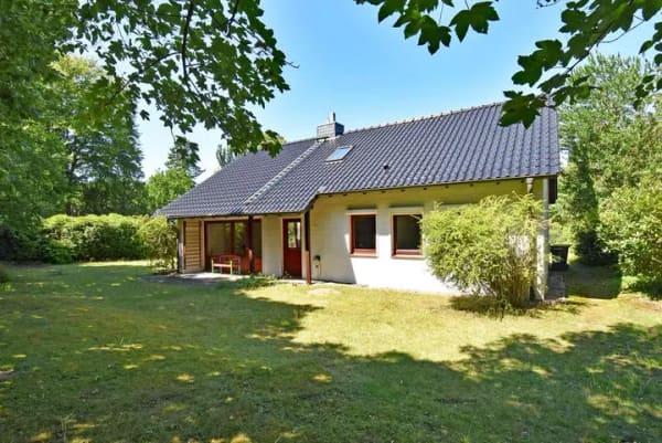 Immobilie in Wohltorf - Starterpaket mit viel Raum und Potential: Solide gebautes Hausteil mit Einzelhauscharakter - Bild 0