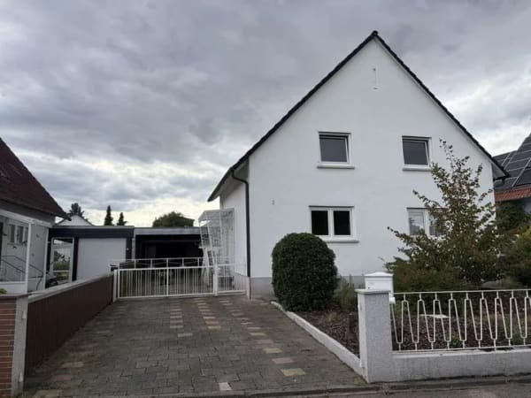 Immobilie in Rülzheim - Freistehendes Haus in ruhiger Lage  - Bild 0