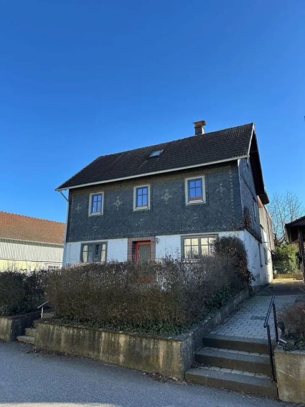 Immobilie in Niederfüllbach - Modernisiertes Einfamilienhaus mit Garten in Niederfüllbach - sofort einziehen und wohlfühlen - Bild 0