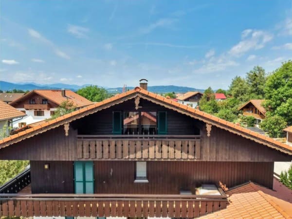 Immobilie in Benediktbeuern - Dachgeschosswohnung mit Weitblick - Bild 2