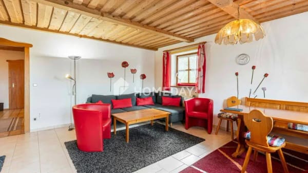 Immobilie in Hauzenberg - Wohnen mit Urlaubsgefühl: Terrasse, Sauna, Außenpool und Hallenbad - Bild 3