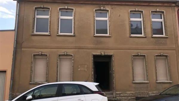 Immobilie in Nienburg (Saale) - Schönes Stadthaus in guter Lage - Bild 2