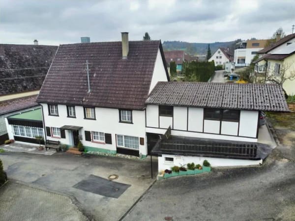 Immobilie in Sigmaringendorf - Historisches Wohnhaus mit viel Platz für Familie, Hobby und Handwerk - Bild 1