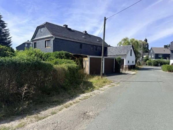 Immobilie in Bad Lobenstein - Großzügiges Einfamilienhaus mit ca. 202 m² Wohnfläche und Terrasse - Bild 1