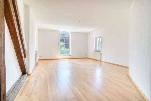 Immobilie in Erolzheim - Einzigartiges Highlight im wunderschönen Schloßambiente - Bild 3