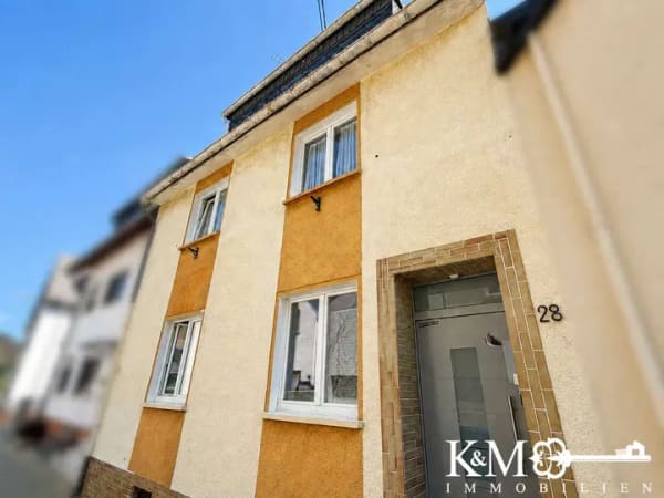 Immobilie in Rhens - Charmantes Stadthaus mit Innenhof und viel Entwicklungspotenzial - Bild 2