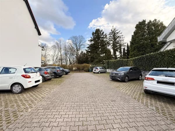 Immobilie in Sprendlingen - Kurzfristig freigestellte wunderschöne 3 ZKB-Wohnung mit sonnigem Balkon in Top-Lage - Bild 2